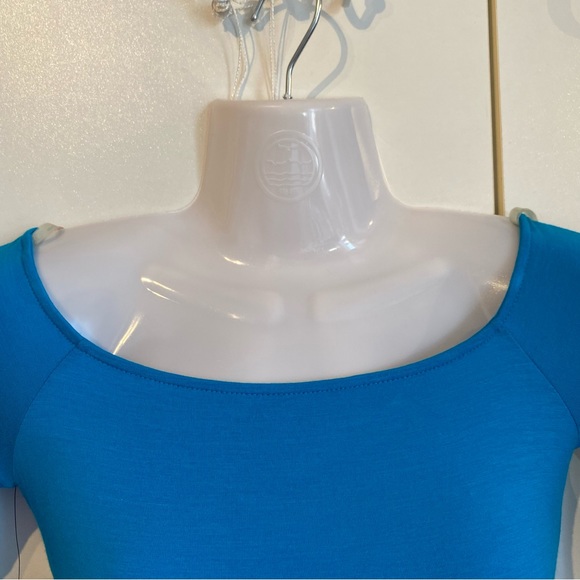 Guess by Marciano Blue Short Sleeve Top Size XS NWT - Picture 5 of 15